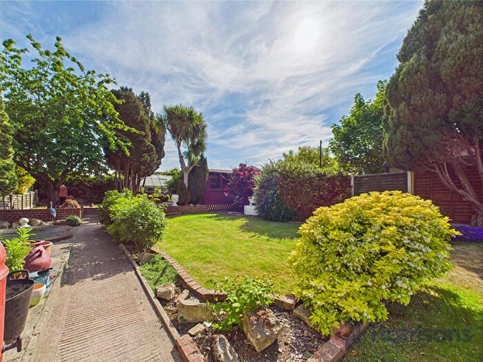 4 Bedroom Detached House For Sale In London Road, Sittingbourne, Kent, ME10