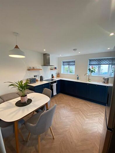 2 Bedroom Flat To Rent In Frances Street, Truro, Truro, TR1