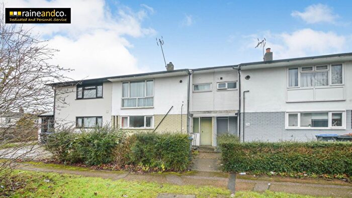 3 Bedroom Terraced House For Sale In Hare Lane, Hatfield, AL10