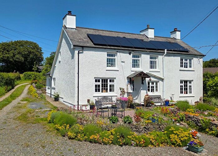 4 Bedroom Smallholding For Sale In Maesycrugiau, Pencader, SA39