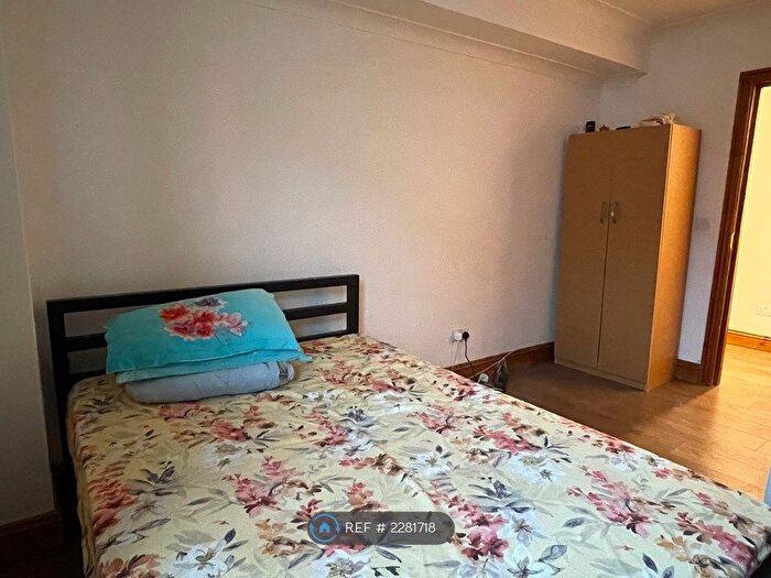 1 Bedroom Flat To Rent In West Street, Brighton, BN1