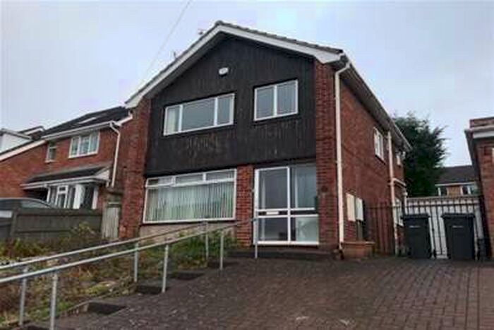 3 Bedroom House To Rent In Lichfield Road, Sutton Coldfield, B74
