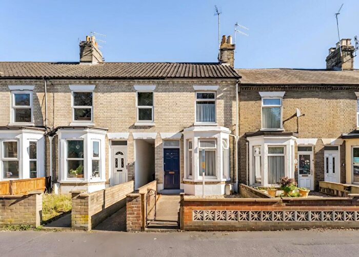 2 Bedroom Terraced House For Sale In Dereham Road, Norwich, NR2