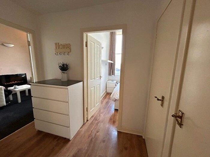 1 Bedroom Flat To Rent In Oakfield Avenue, Glasgow, G12