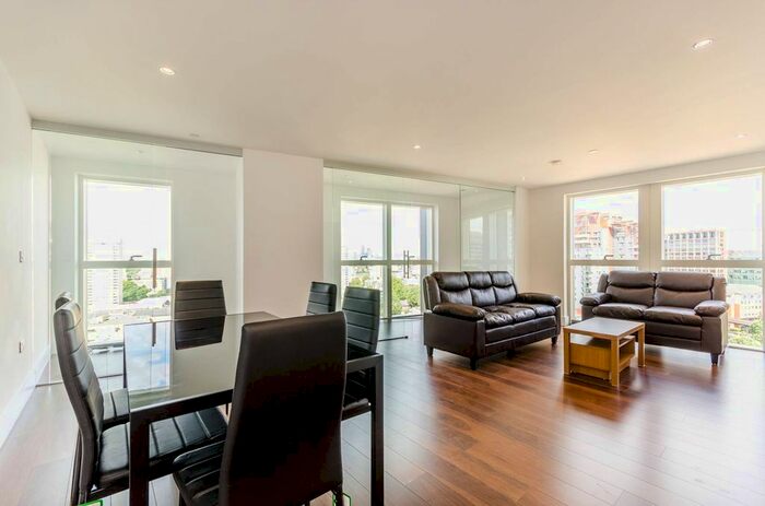 3 Bedroom Flat To Rent In Talisman Tower, Canary Wharf, London, E14