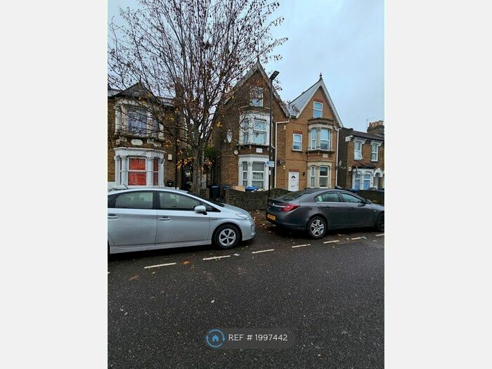 Studio To Rent In Fairfield Road, London, N18