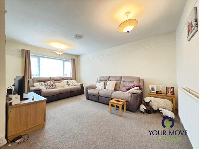 2 Bedroom Bungalow For Sale In Violet Avenue, Ramsgate, Kent, CT12