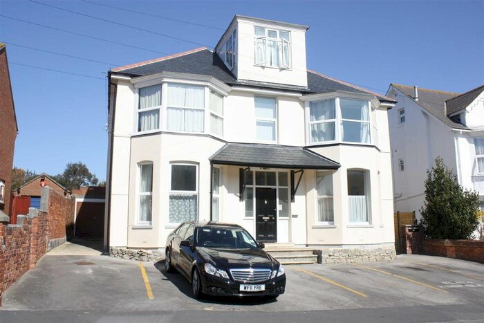 1 Bedroom Flat To Rent In Carlton Road South, Weymouth, DT4