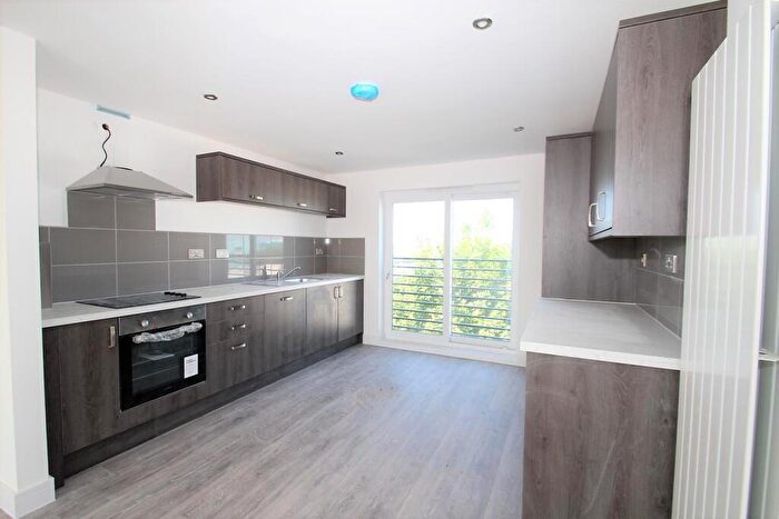 2 Bedroom Apartment To Rent In Walberant Buildings, Hilsea, PO3