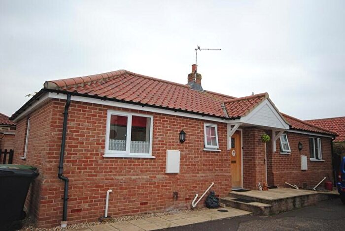 1 Bedroom Bungalow To Rent In Market Street, Wymondham, Norfolk, NR18