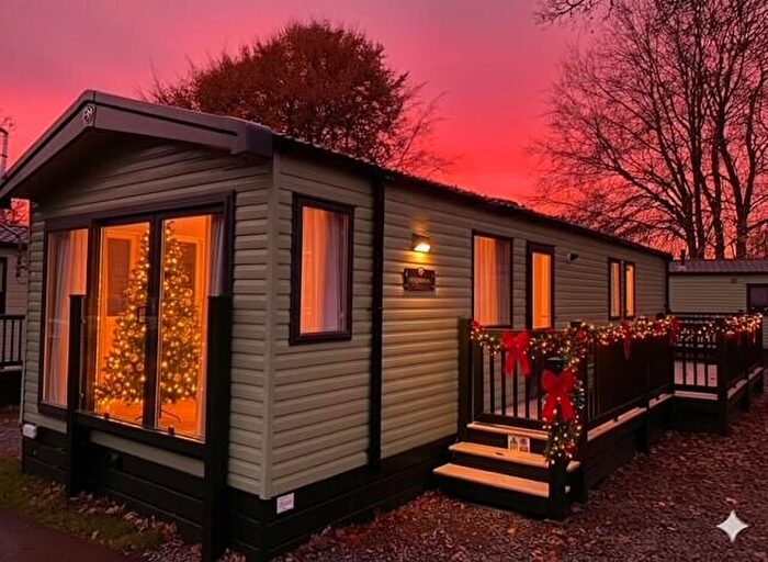 3 Bedroom Park Home For Sale In Fallbarrow Holiday Park, Rayrigg Road, Windermere, LA23