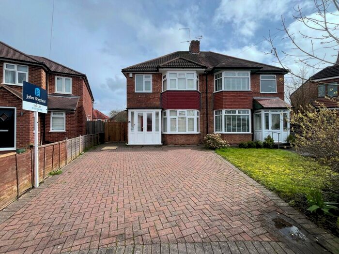 3 Bedroom Semi-Detached House To Rent In Chamberlain Crescent, Shirley, Solihull, B90