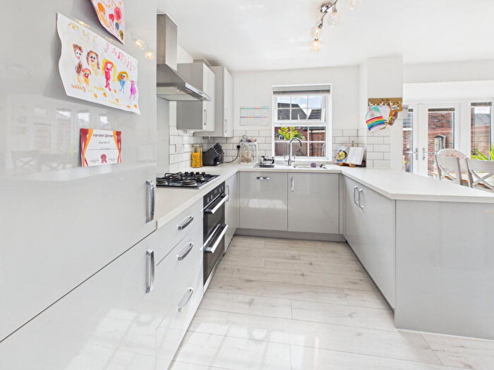 4 Bedroom Detached House For Sale In Reaseheath Way, Henhull, Nantwich, CW5 - Photo 4