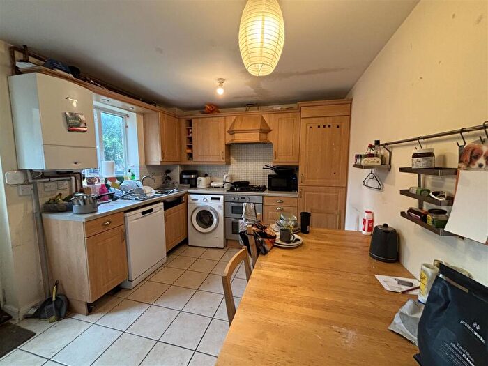 4 Bedroom House To Rent In Cropthorne Road South, Bristol, BS7