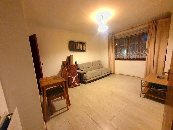 1 Bedroom Property To Rent In Wanstead Park Road, Cranbrook, Ilford, IG1