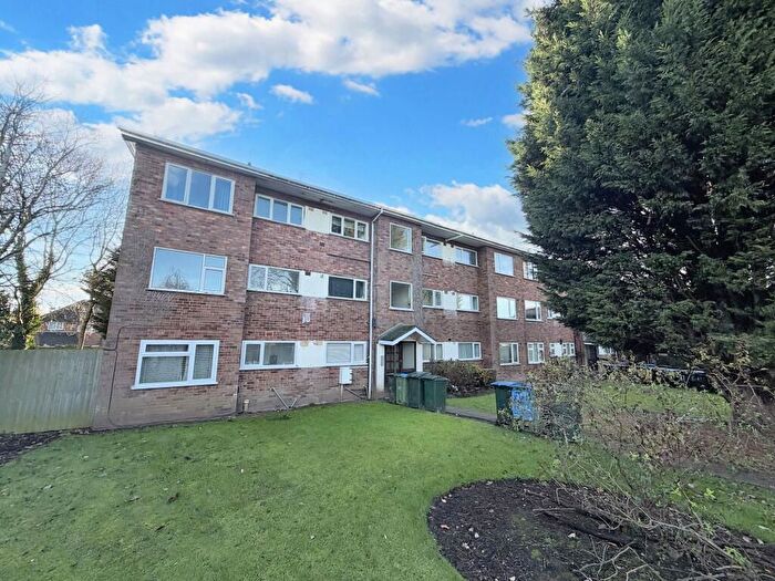 2 Bedroom Flat For Sale In Yewdale Crescent, Coventry, CV2