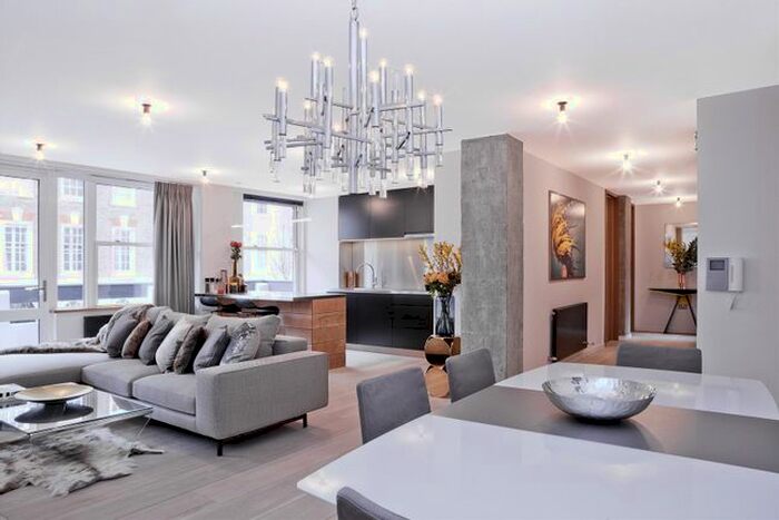 3 Bedroom End Of Terrace House To Rent In Weymouth Street, Marylebone, W1W