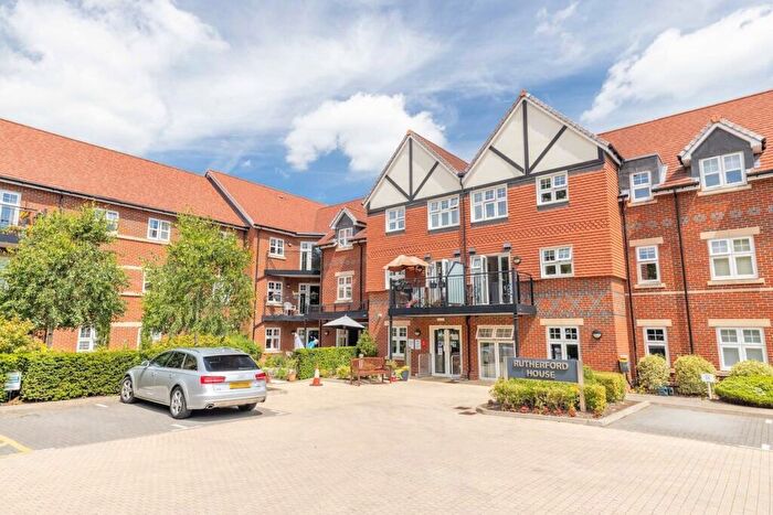 2 Bedroom Apartment For Sale In Marple Lane, Chalfont St. Peter, Gerrards Cross, Buckinghamshire, SL9