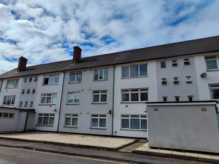 2 Bedroom Flat To Rent In New Street, Swansea, SA1