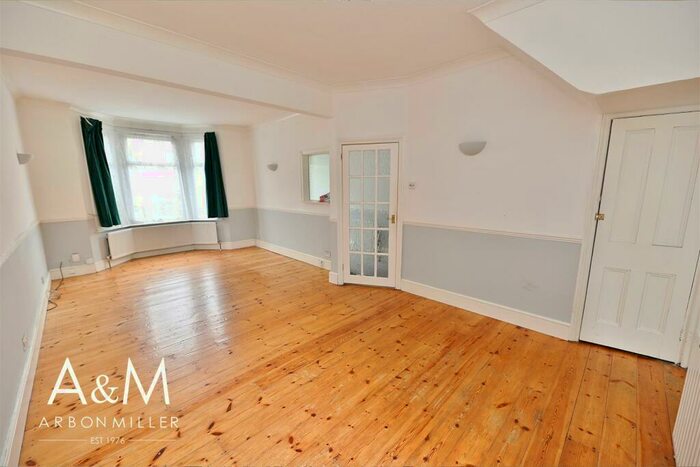 3 Bedroom House To Rent In Winchester Road, London, E4