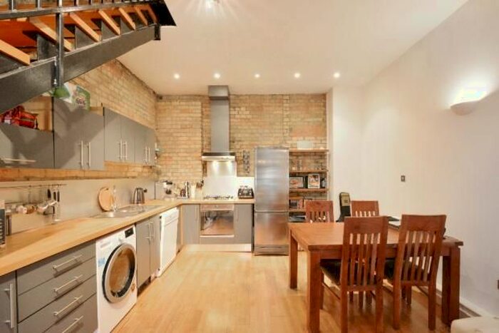 1 Bedroom Flat To Rent In Pump House Close, London, SE16