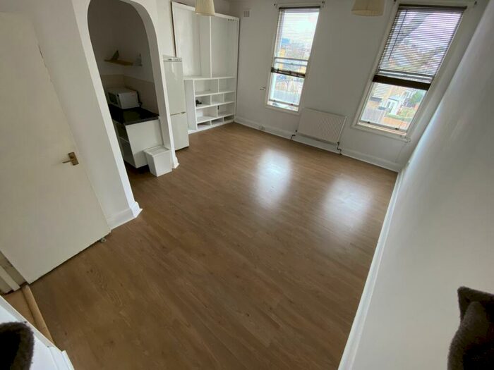 1 Bedroom Flat To Rent In Bird In Bush Road, SE15