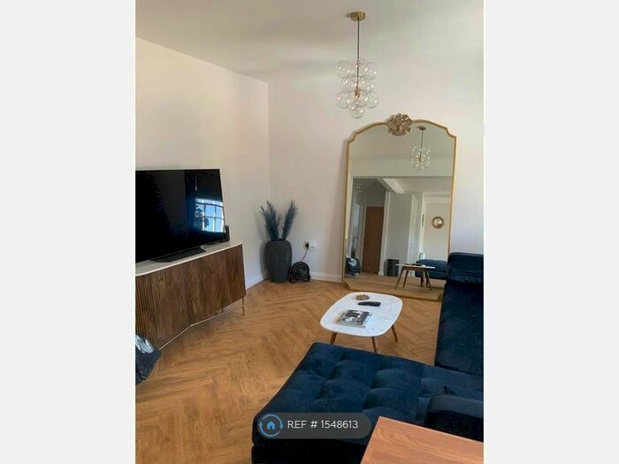 2 Bedroom Flat To Rent In Acorns Court, Woodnesborough, Sandwich, CT13