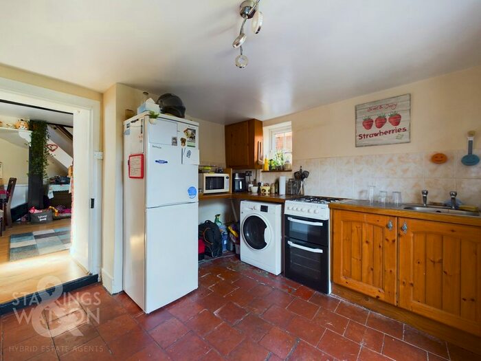 2 Bedroom Cottage For Sale In High Street, Attleborough, NR17
