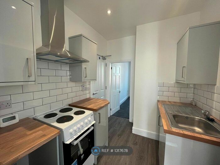 1 Bedroom Flat To Rent In Kingsholm Road, Gloucester, GL1