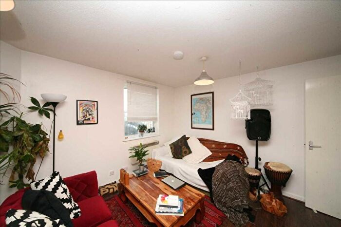 1 Bedroom Flat To Rent In Chesterton House, Brigstocke Road, Bristol, BS2