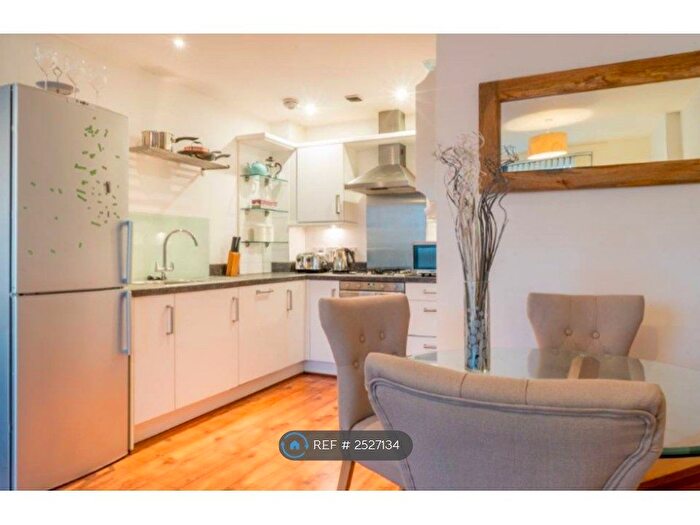 1 Bedroom Flat To Rent In Albion Street, Glasgow, G1