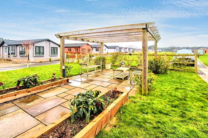 2 Bedroom Detached Bungalow For Sale In Bucklesham Park Holiday Village, IP10