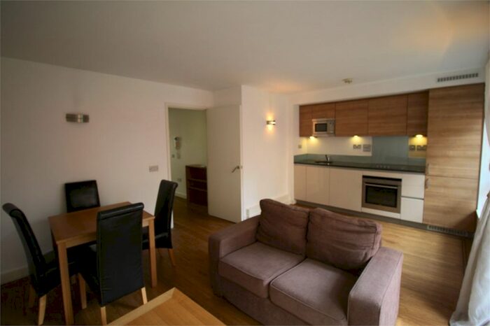 1 Bedroom Flat To Rent In Metcalf Court, Gmv, SE10