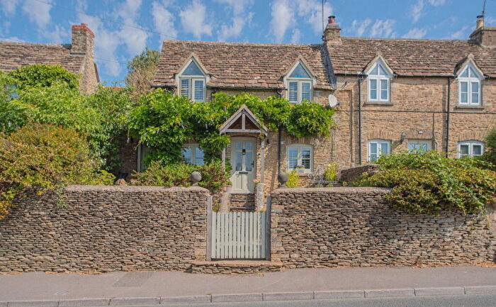 3 Bedroom Cottage For Sale In Charlton Road, Tetbury, GL8