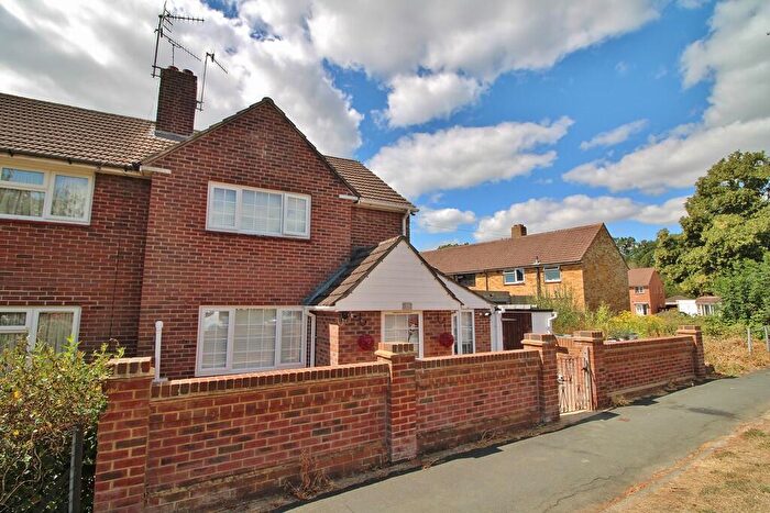 2 Bedroom End Of Terrace House For Sale In Shawford Grove, Leigh Park, PO9