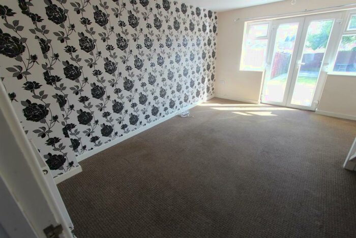 2 Bedroom Town House To Rent In Orton Road, Leicester, LE4