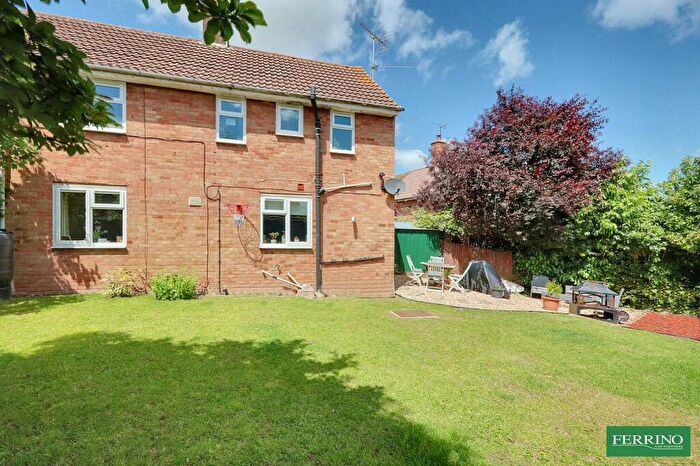 3 Bedroom Semi-Detached House For Sale In Kingsmead, Newnham, Gloucestershire., GL14