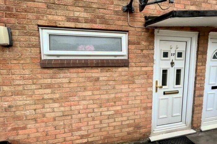 1 Bedroom Maisonette To Rent In Selworthy Close, Billericay, CM11