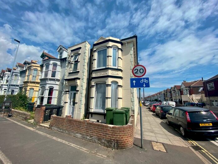 Studio To Rent In Gladys Avenue, Portsmouth, PO2