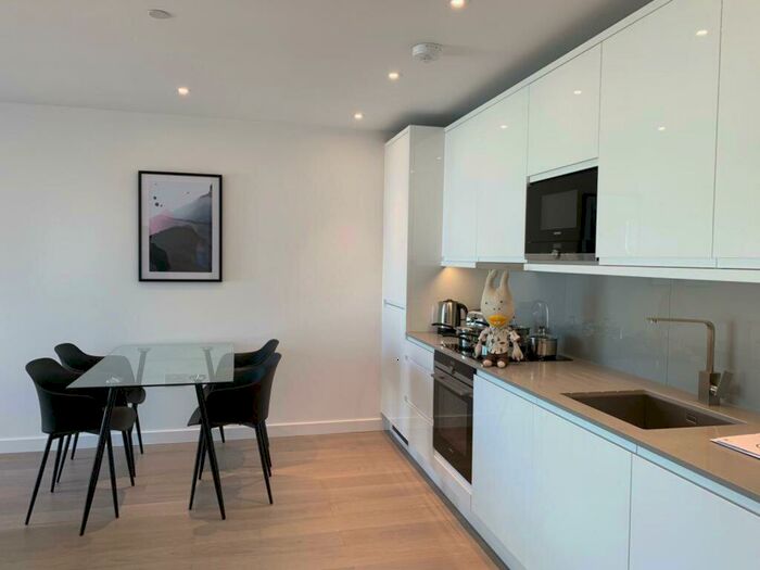 1 Bedroom Flat To Rent In Queenscroft House, Thonrey Close, NW9