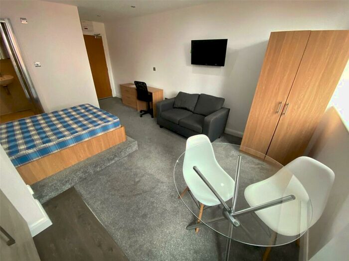 Apartment To Rent In Bracken House, - Charles Street, Manchester, M1