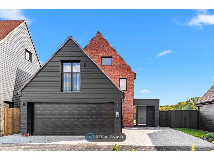 5 Bedroom Detached House To Rent In Horsham Road, Alfold, Cranleigh, GU6