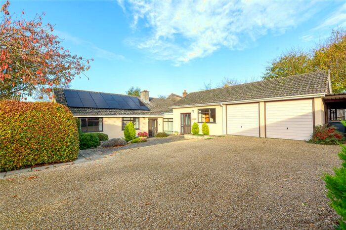 4 Bedroom Bungalow For Sale In Glebeland Close, West Stafford, Dorchester, DT2