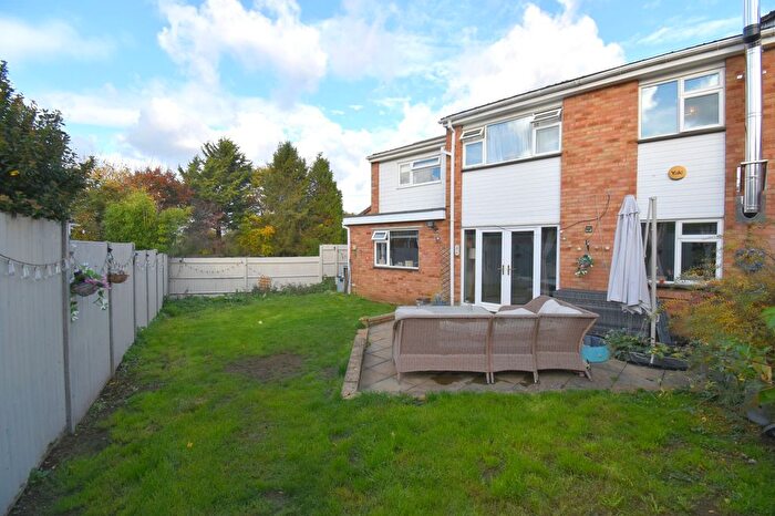 3 Bedroom End Of Terrace House For Sale In Downside Gardens, Potton, SG19