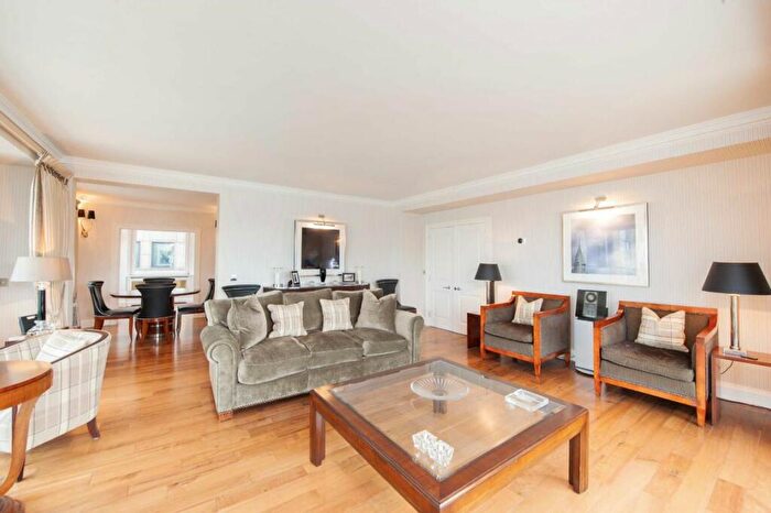 3 Bedroom Flat To Rent In Trig Lane, Norfolk House, EC4V
