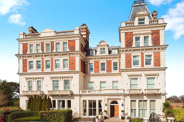 2 Bedroom Property To Rent In Molyneux Place, Tunbridge Wells, TN4