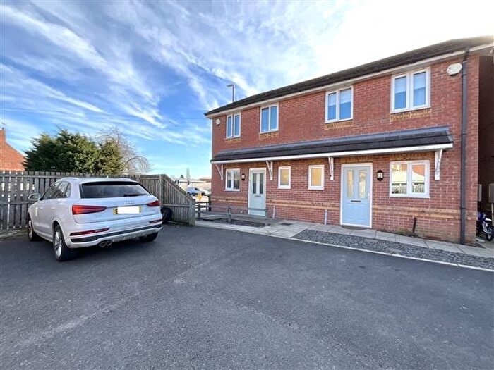 2 Bedroom Semi-detached House For Sale In Ravenshorn Way, Sheffield, S21