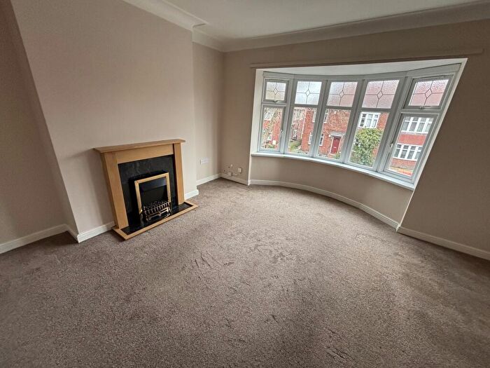 2 Bedroom Flat To Rent In Strathmore Road, Gosforth, Newcastle Upon Tyne, Tyne And Wear, NE3