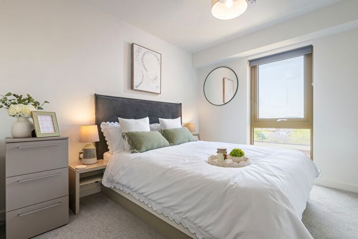 2 Bedroom Flat To Rent In Weldale Street, Reading, RG1