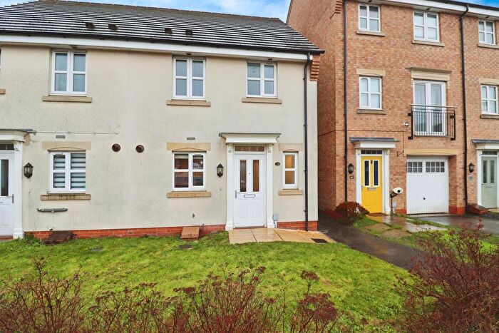 3 Bedroom Semi-Detached House For Sale In Deansleigh, Lincoln, LN1